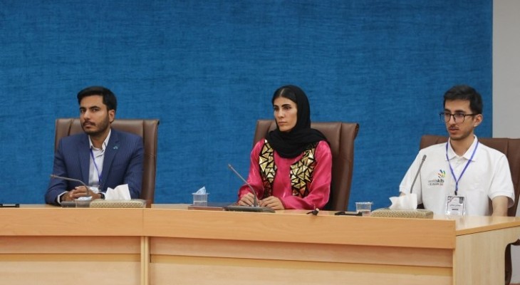 حضور بانوی کردستانی در نشست با رئیس‌جمهور