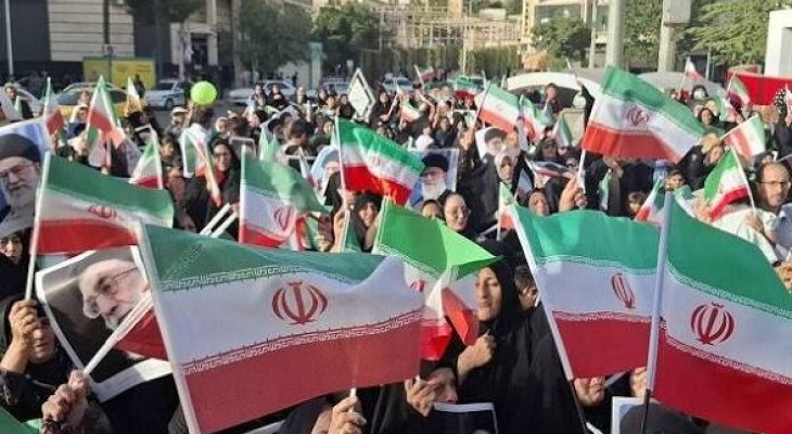 استقامت ملت، دشمن را ناکام کرد