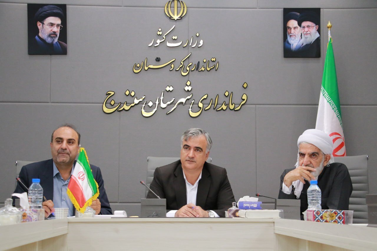 فرماندارتوسعه روستاها نباید به آسفالت و سنگ‌فرش محدود شود