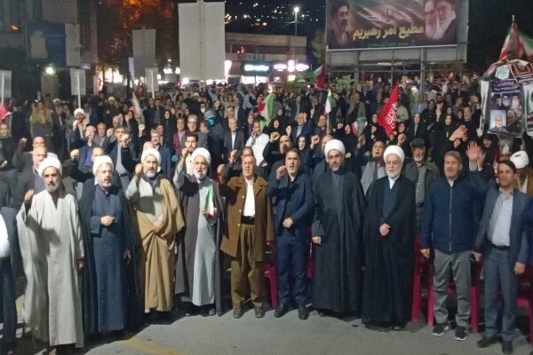 ۲۴۱ اجتماع شبانه سنندج جلوه‌ای از همبستگی ملی مردم