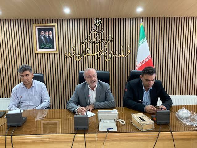 بازدید کارشناسان نهاد ریاست جمهوری از روند اجرای مصوبات سفر ریاست جمهوری در شهرستان قروه